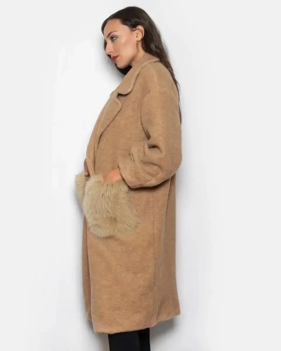 Coat With Fox pockets Beige pattern