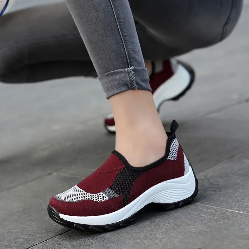 Enjoy Comfortable and Stylish Walks with Owlkay Casual Breathable Single Shoes