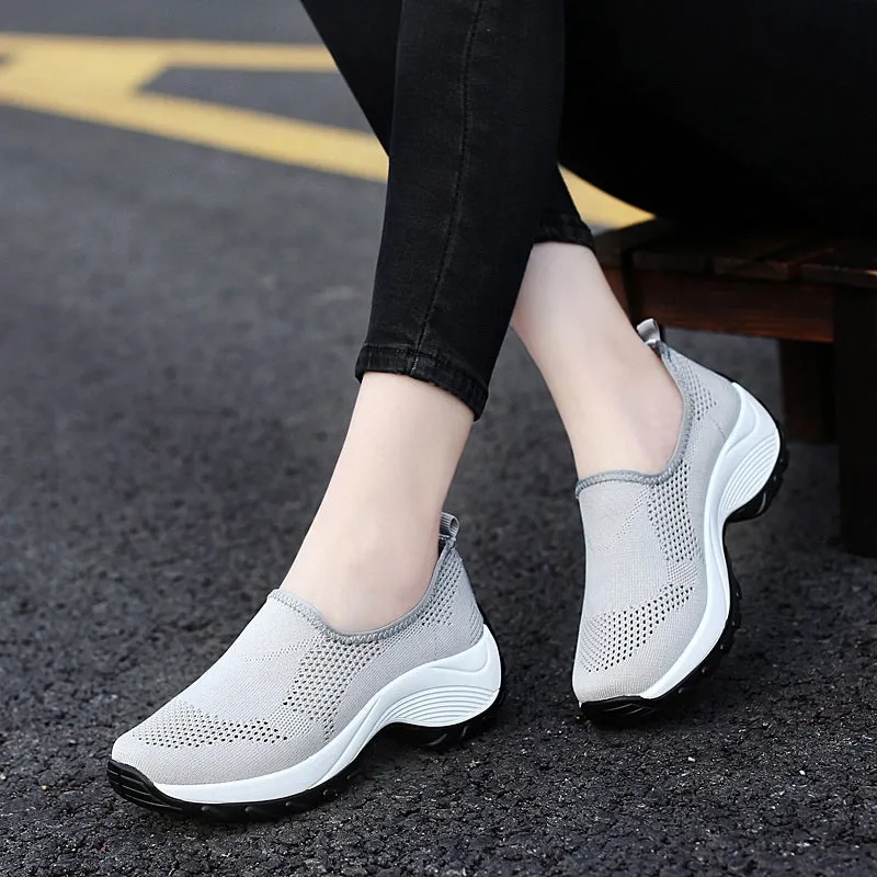 Enjoy Comfortable and Stylish Walks with Owlkay Casual Breathable Single Shoes