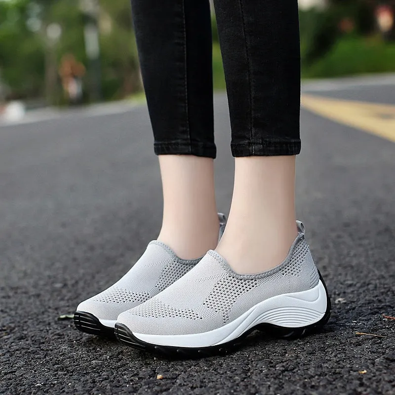 Enjoy Comfortable and Stylish Walks with Owlkay Casual Breathable Single Shoes