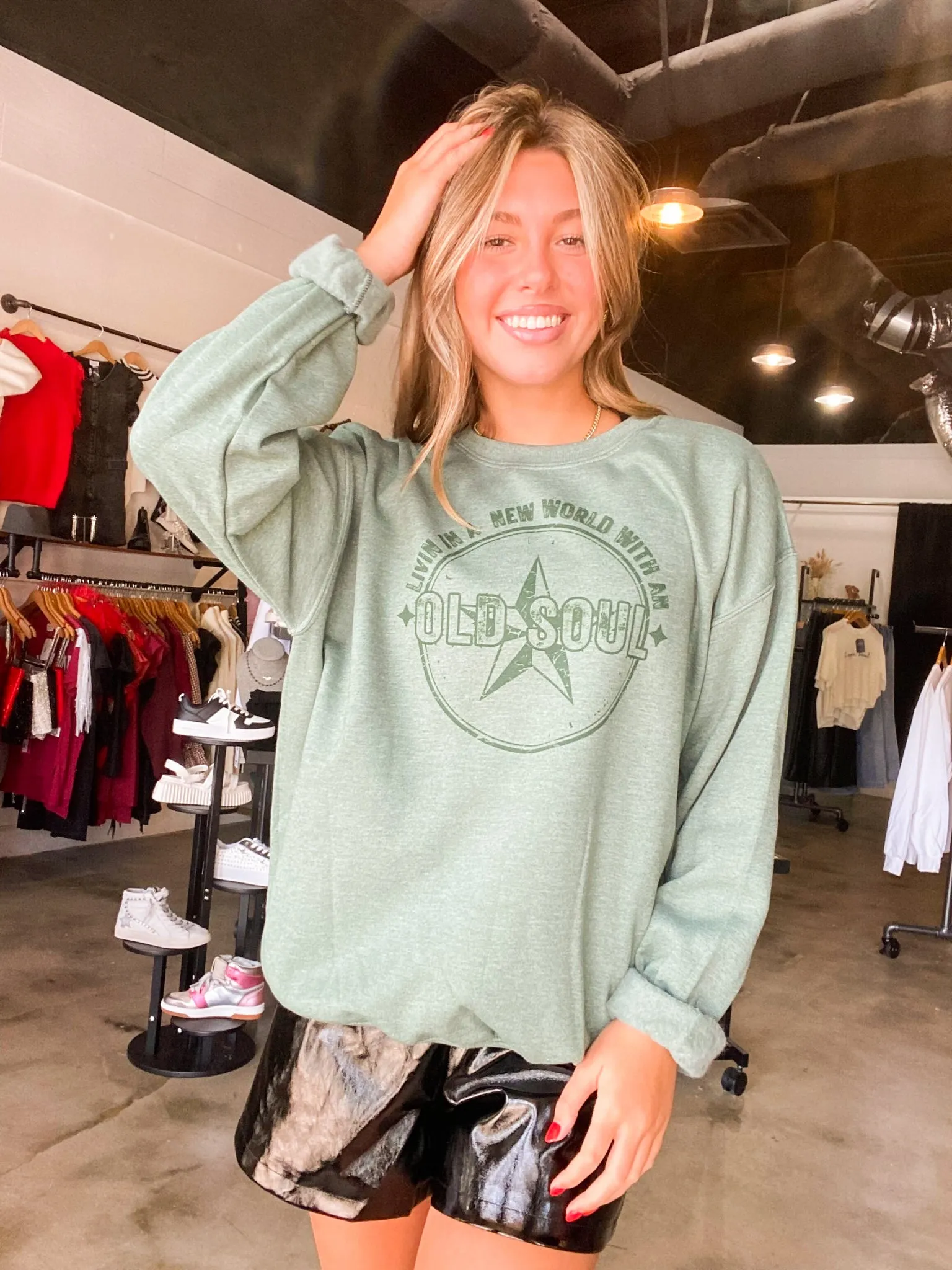 Old Soul Graphic Sweatshirt - Heather Green